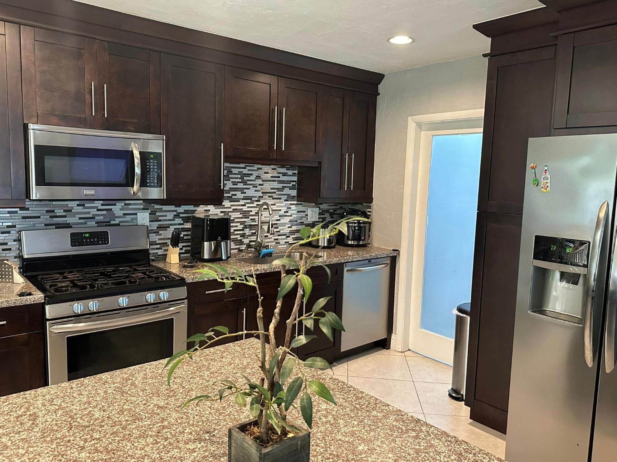 Pool House Resort Heated Swimming Pool Family Getaway Cutler Bay Exterior photo