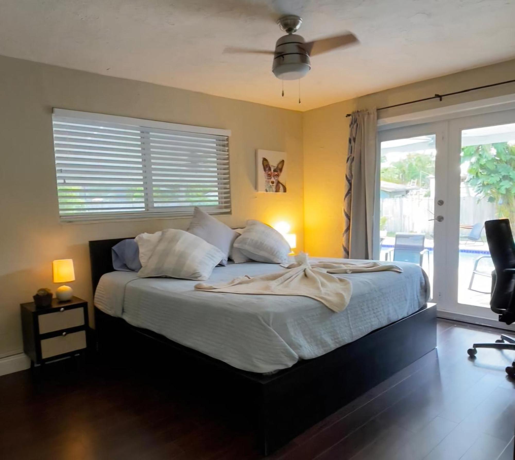 Pool House Resort Heated Swimming Pool Family Getaway Cutler Bay Exterior photo