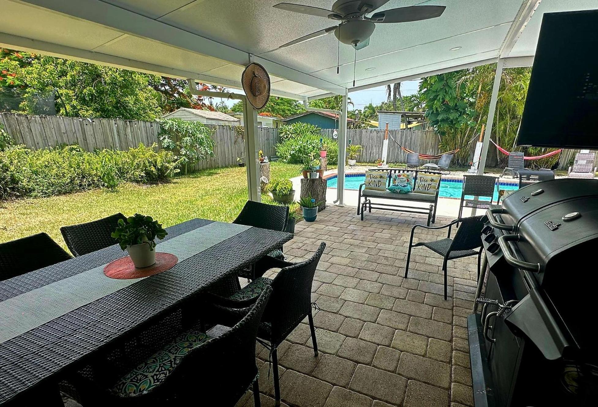 Pool House Resort Heated Swimming Pool Family Getaway Cutler Bay Exterior photo
